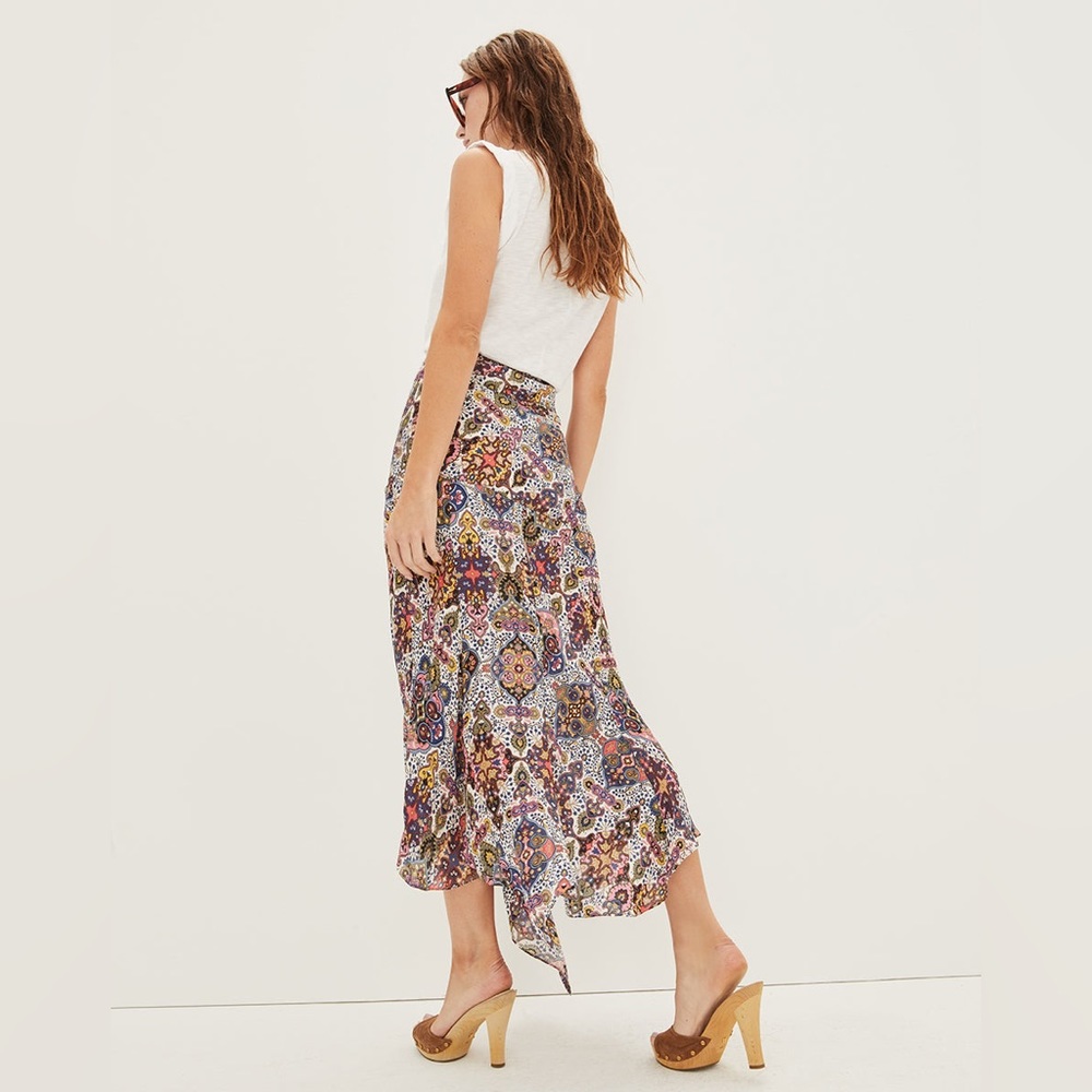 Veronica Beard Max Tapestry-Print Skirt | Size 4 - Picture 3 of 10